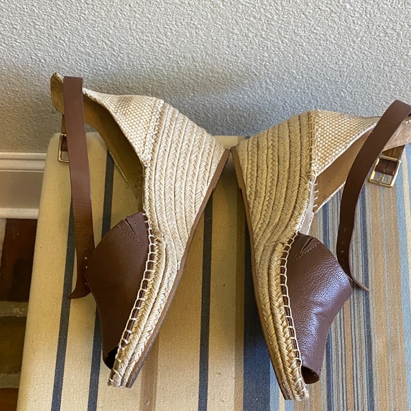 G.H. Bass & Co. Brown Espadrille Sandals - Picture 4 of 6